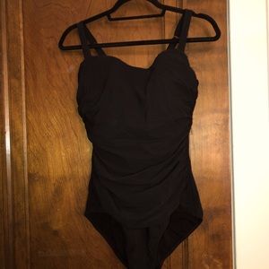 Size 14 black DD Profile by Gottex bathing suit